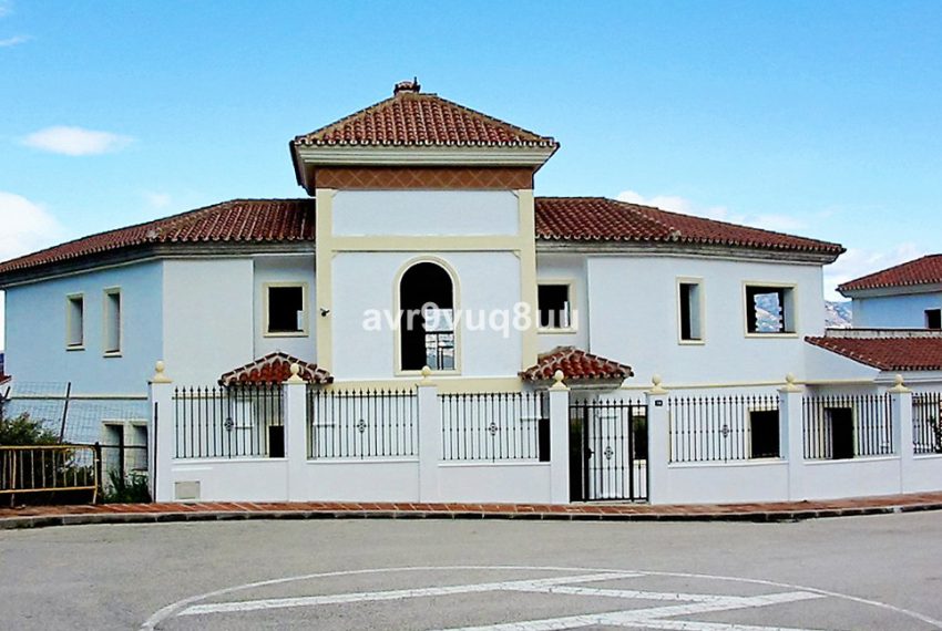 R2922638-Villa-For-Sale-La-Cala-Golf-Detached-5-Beds-440-Built-2