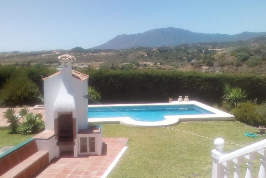 R3642374-Villa-For-Sale-Benahavis-Finca-6-Beds-435-Built-2