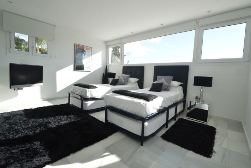 R3857431-Villa-For-Sale-Marbella-Detached-4-Beds-536-Built-19