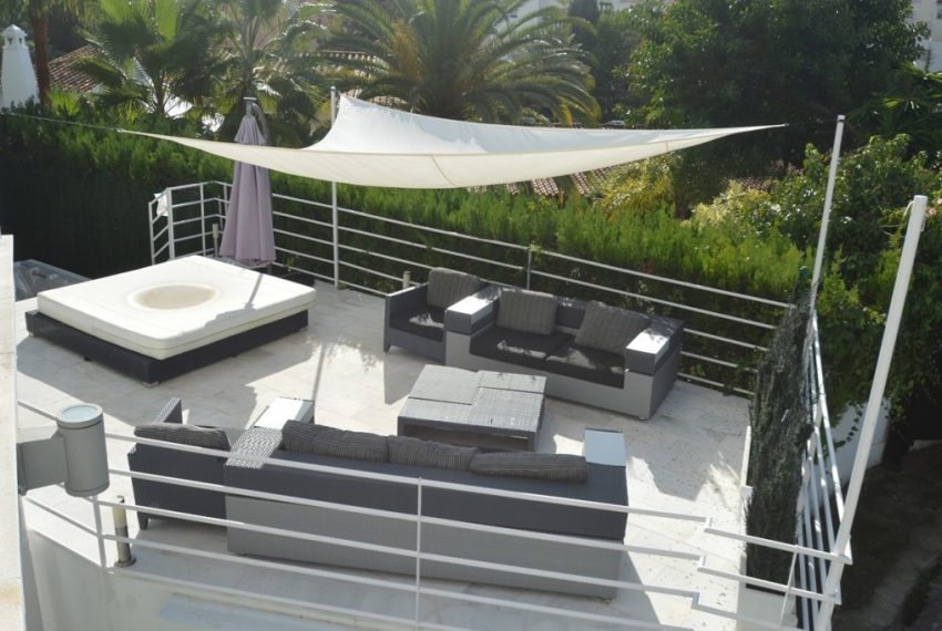 R3857431-Villa-For-Sale-Marbella-Detached-4-Beds-536-Built-4