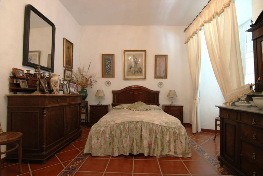 R4298746-Villa-For-Sale-Coin-Semi-Detached-5-Beds-154-Built-3