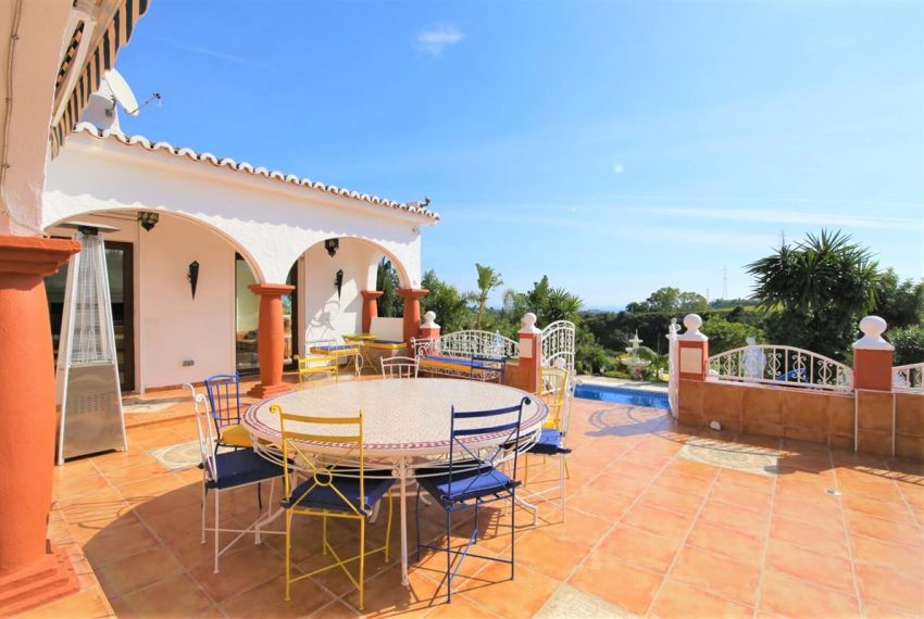 R4332064-Villa-For-Sale-Estepona-Detached-3-Beds-400-Built-10