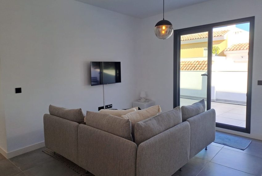 R4620469-Apartment-For-Sale-Cancelada-Penthouse-2-Beds-84-Built-9