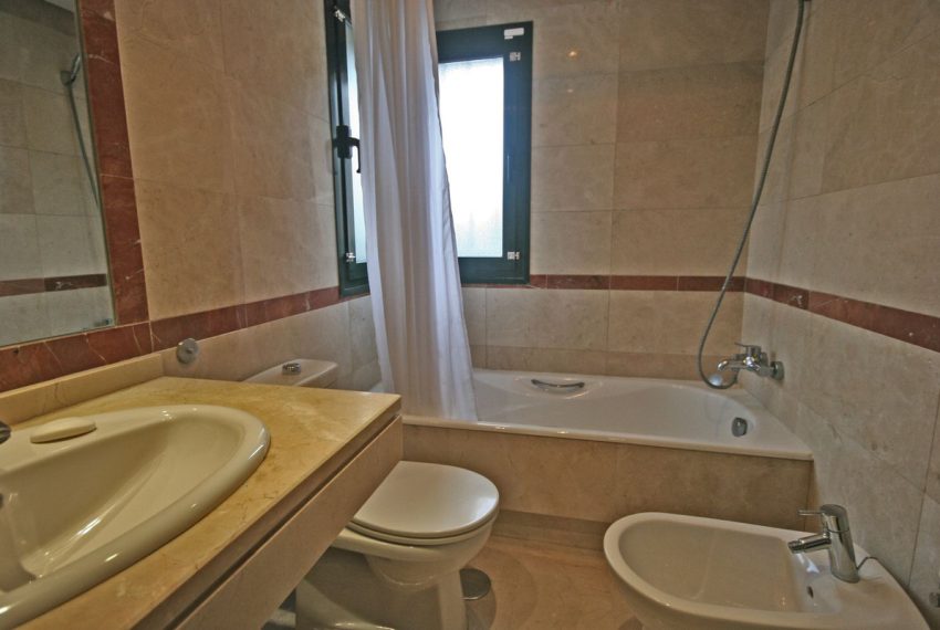 R4661440-Apartment-For-Sale-Nueva-Andalucia-Ground-Floor-2-Beds-129-Built-11