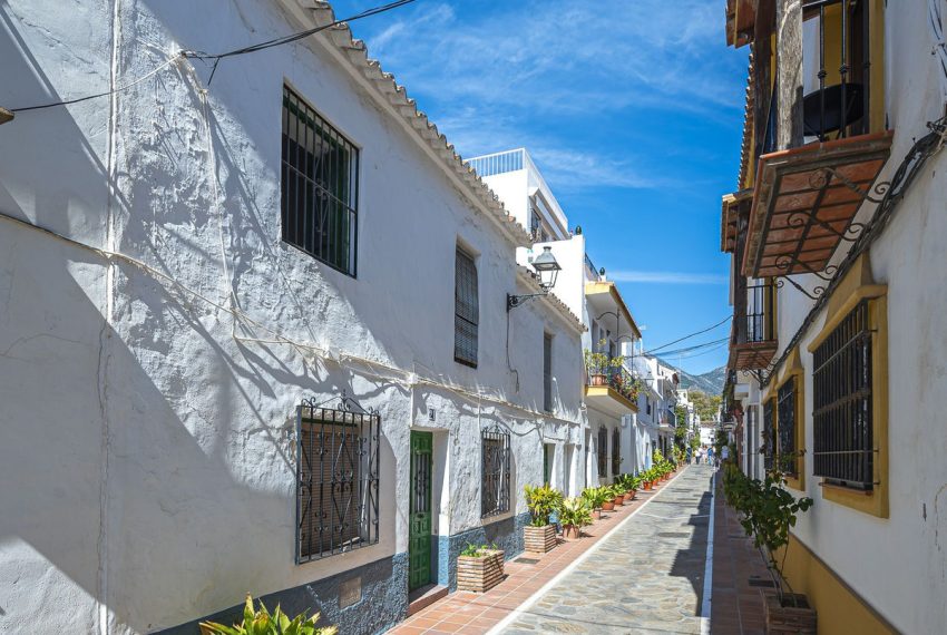 R4700482-Townhouse-For-Sale-Marbella-Terraced-6-Beds-285-Built-2