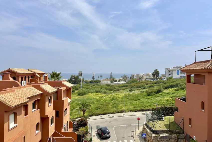 R4730269-Apartment-For-Sale-Estepona-Penthouse-3-Beds-111-Built