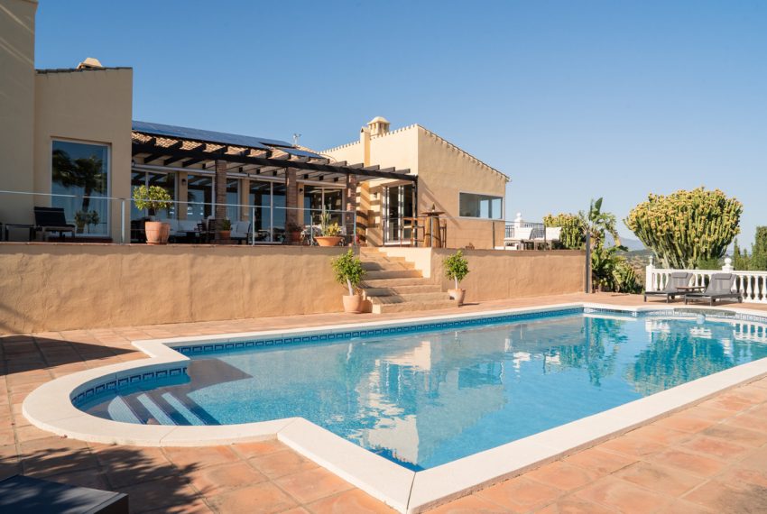 R4731394-Villa-For-Sale-El-Padron-Detached-3-Beds-275-Built-2