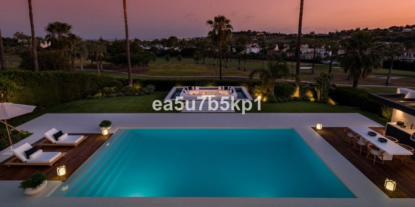 R4732339-Villa-For-Sale-Nueva-Andalucia-Detached-7-Beds-840-Built-1