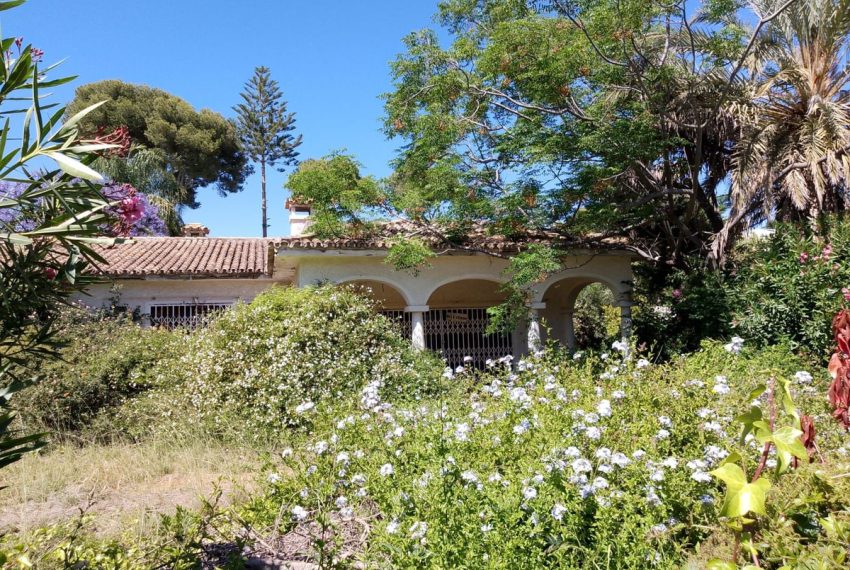 R4732621-Villa-For-Sale-Los-Monteros-Detached-4-Beds-376-Built