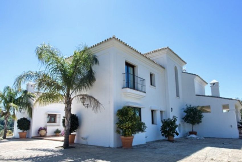 R3192637-Villa-For-Sale-Benahavis-Detached-5-Beds-740-Built-1