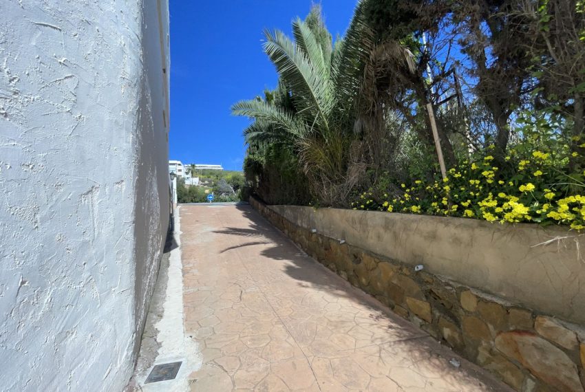 R3895516-Villa-For-Sale-Estepona-Detached-6-Beds-300-Built-14