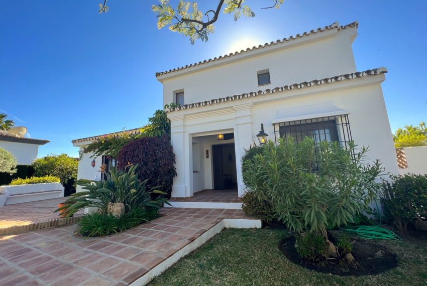 R4295983-Villa-For-Sale-Mijas-Golf-Detached-4-Beds-376-Built-8