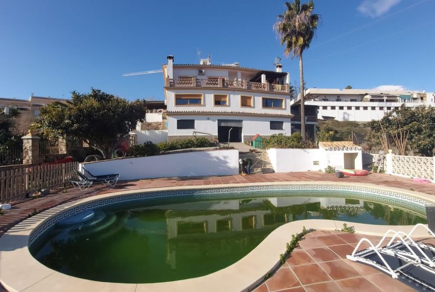 R4409224-Villa-For-Sale-Cancelada-Finca-9-Beds-660-Built