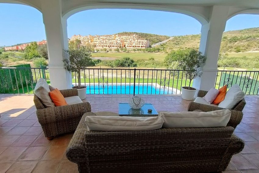 R4409233-Villa-For-Sale-Estepona-Detached-5-Beds-415-Built