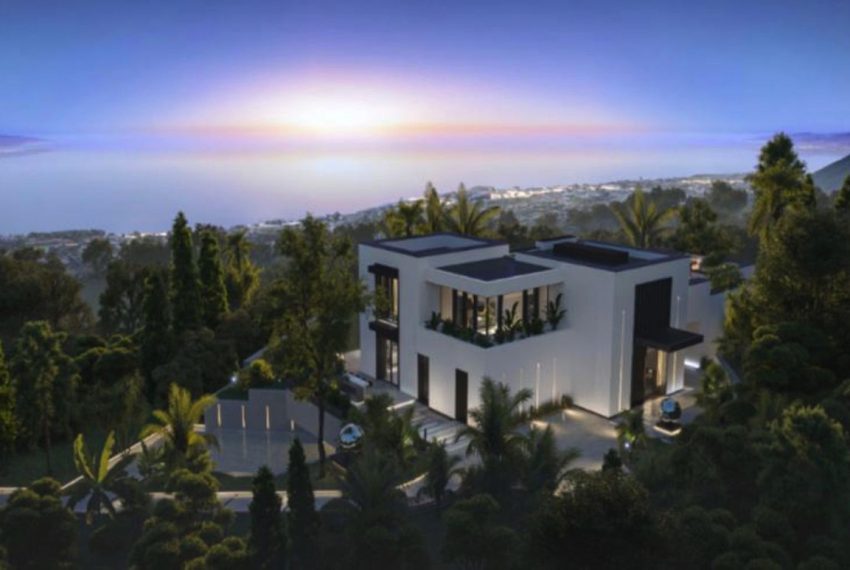 R4433680-Villa-For-Sale-Marbella-Detached-7-Beds-1580-Built