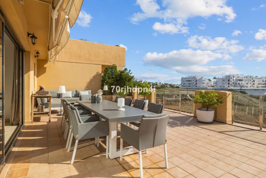 R4572052-Apartment-For-Sale-Estepona-Penthouse-3-Beds-135-Built-18