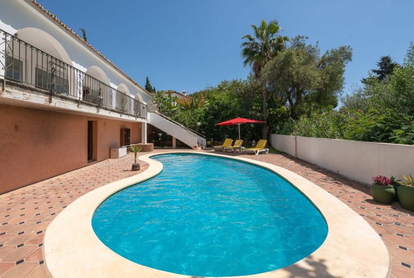 R4719523-Villa-For-Sale-Marbella-Detached-5-Beds-340-Built-1