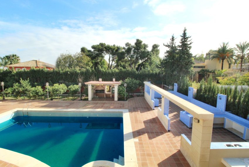 R3333502-Villa-For-Sale-Guadalmina-Baja-Detached-8-Beds-900-Built-9