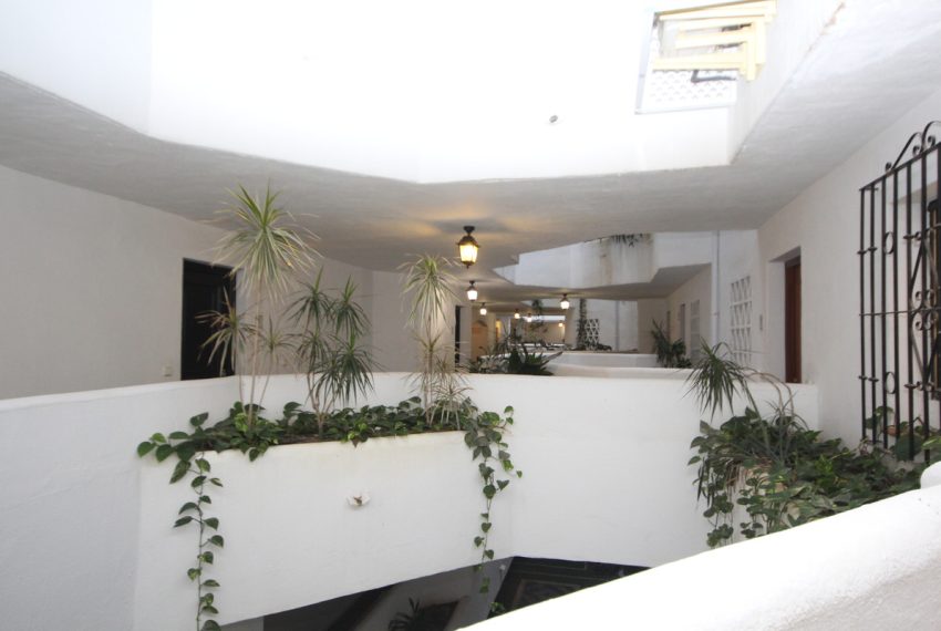 R3552550-Apartment-For-Sale-Puerto-Banus-Middle-Floor-2-Beds-110-Built-19