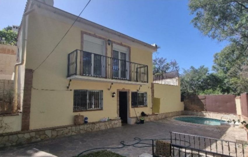 R4091575-Villa-For-Sale-Elviria-Detached-2-Beds-90-Built-6