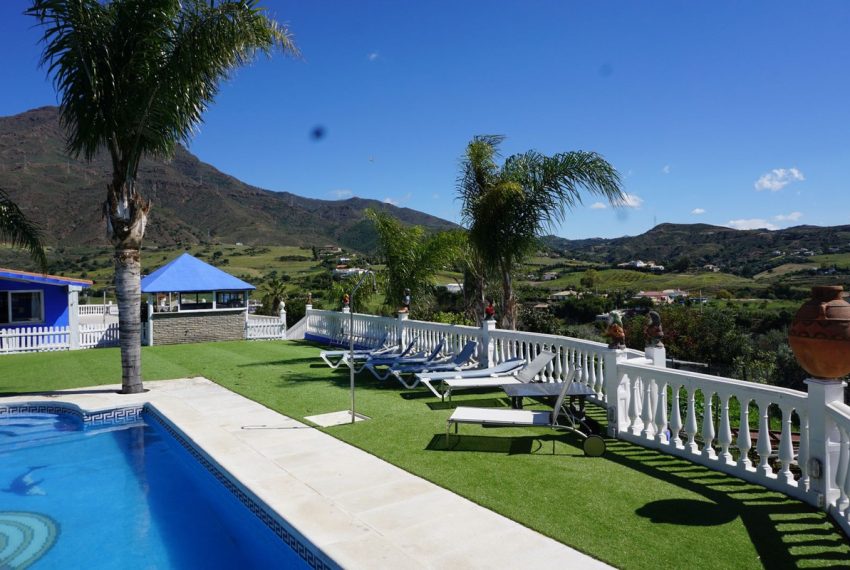 R4100539-Villa-For-Sale-Estepona-Finca-6-Beds-790-Built-7