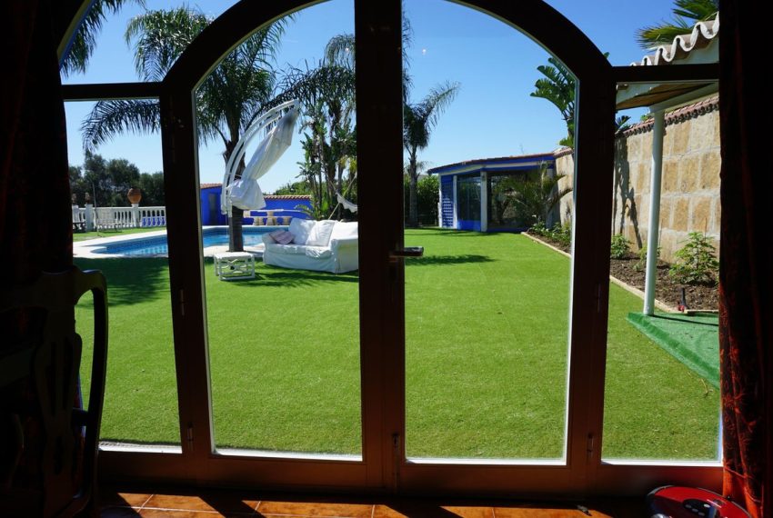 R4100539-Villa-For-Sale-Estepona-Finca-6-Beds-790-Built-9