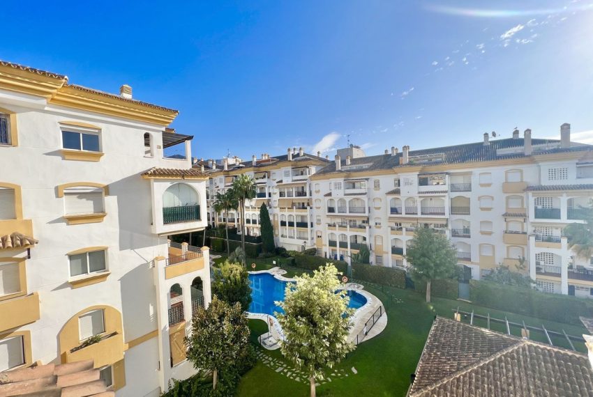 R4424428-Apartment-For-Sale-Marbella-Penthouse-Duplex-3-Beds-170-Built-16