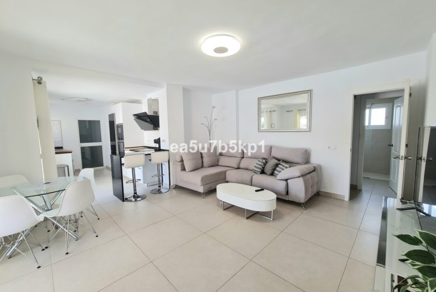 R4452658-Apartment-For-Sale-Nueva-Andalucia-Middle-Floor-3-Beds-66-Built-1