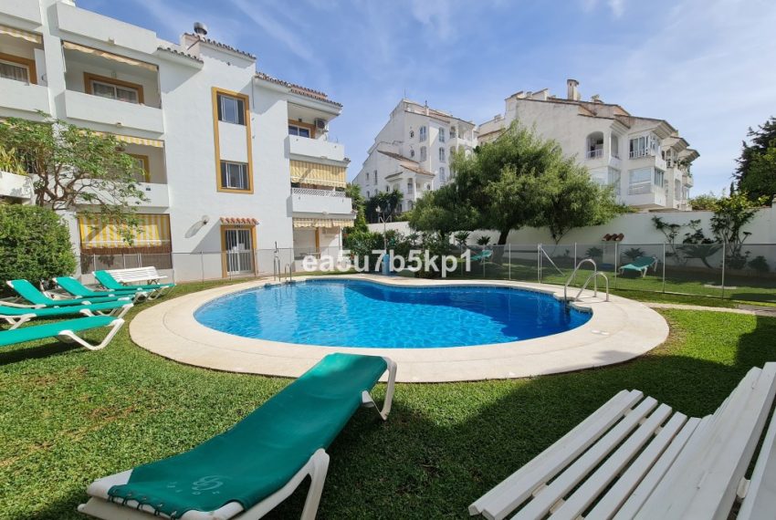 R4452658-Apartment-For-Sale-Nueva-Andalucia-Middle-Floor-3-Beds-66-Built