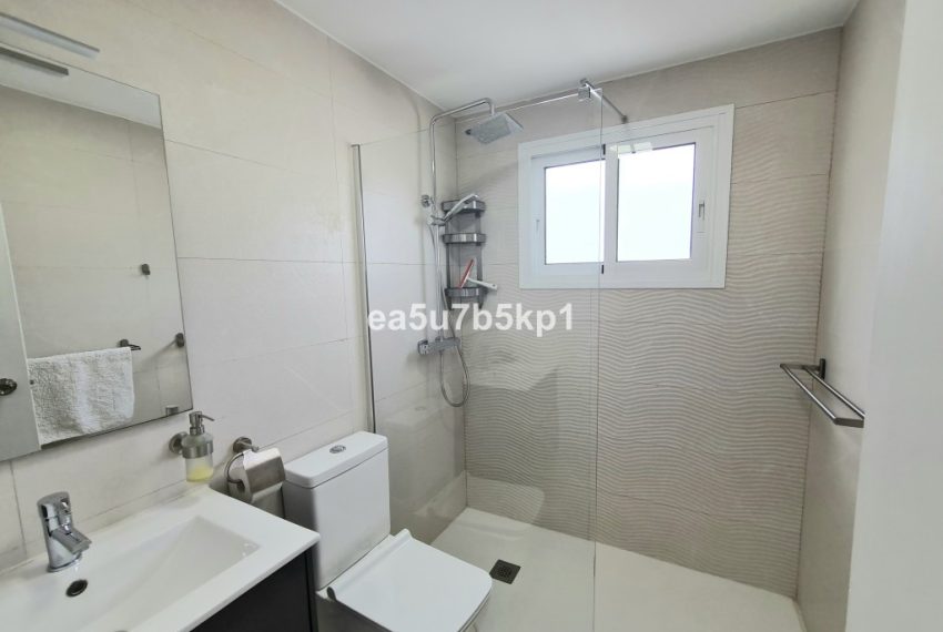 R4452658-Apartment-For-Sale-Nueva-Andalucia-Middle-Floor-3-Beds-66-Built-9