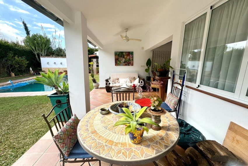 R4660954-Villa-For-Sale-Atalaya-Detached-4-Beds-260-Built-11