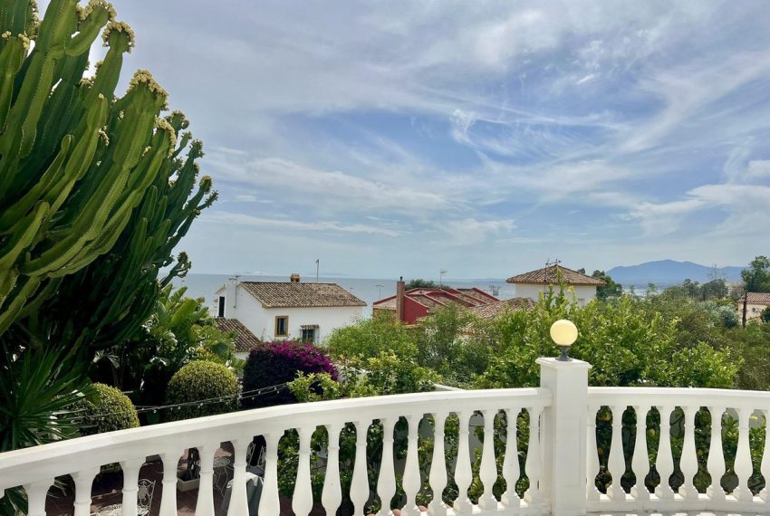 R4744666-Villa-For-Sale-Rio-Real-Detached-6-Beds-248-Built-10