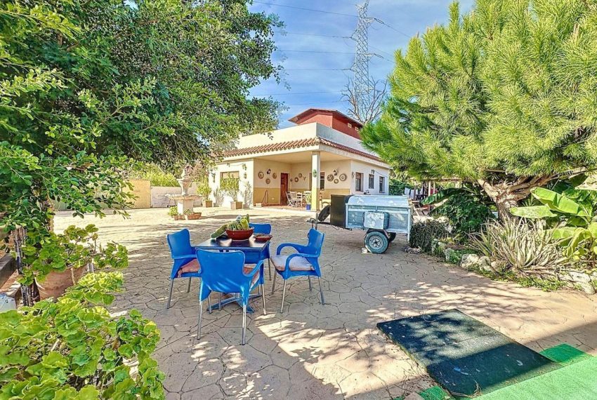 R4766272-Villa-For-Sale-Estepona-Detached-2-Beds-92-Built-2