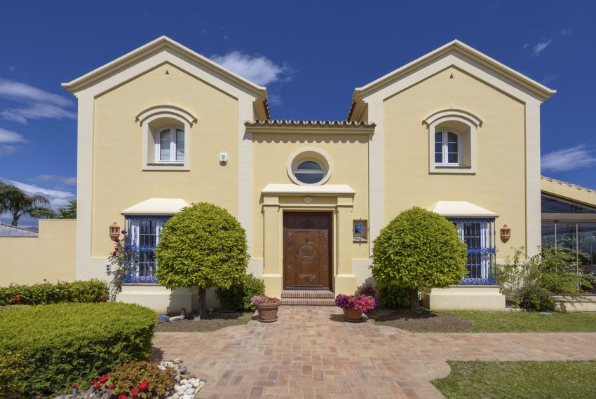 R4777306-Villa-For-Sale-San-Pedro-de-Alcantara-Detached-4-Beds-398-Built