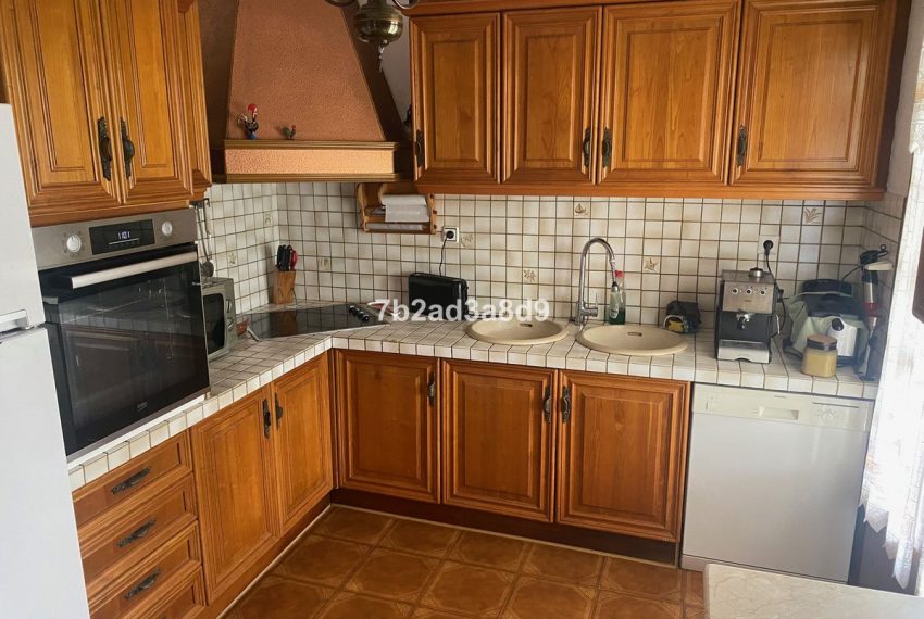 R4794091-Villa-For-Sale-New-Golden-Mile-Detached-5-Beds-139-Built-5