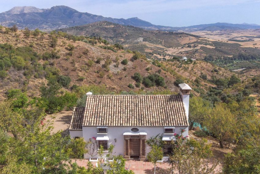 R4096855-Villa-For-Sale-Guaro-Detached-1-Beds-147-Built-5