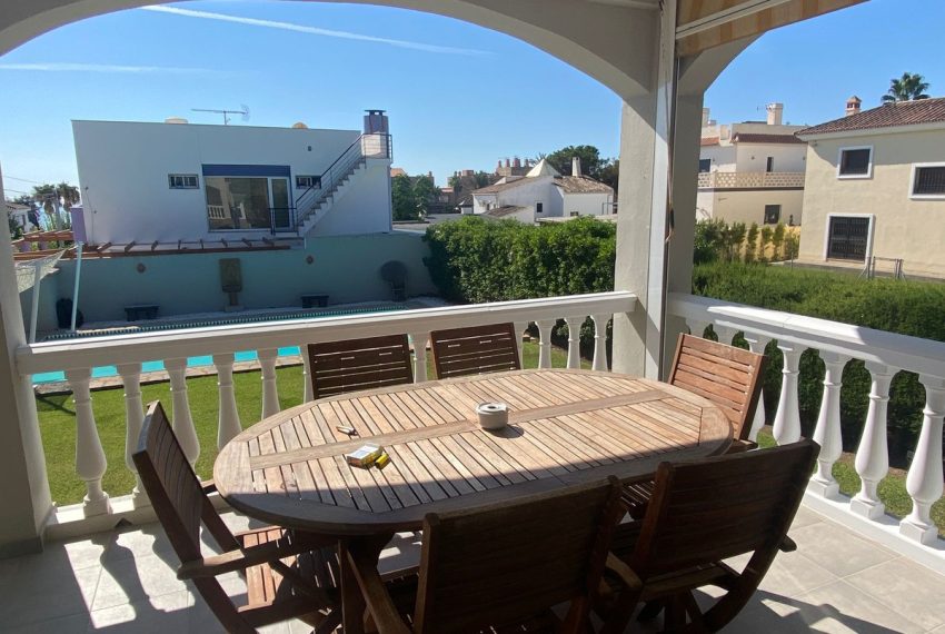 R4149991-Villa-For-Sale-Estepona-Detached-3-Beds-149-Built-3