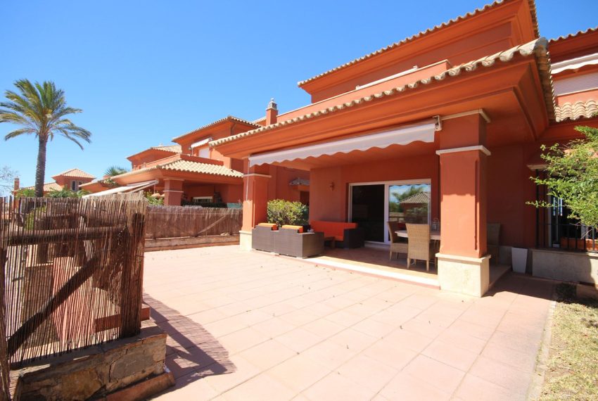 R4198714-Villa-For-Sale-Santa-Clara-Semi-Detached-3-Beds-270-Built-1