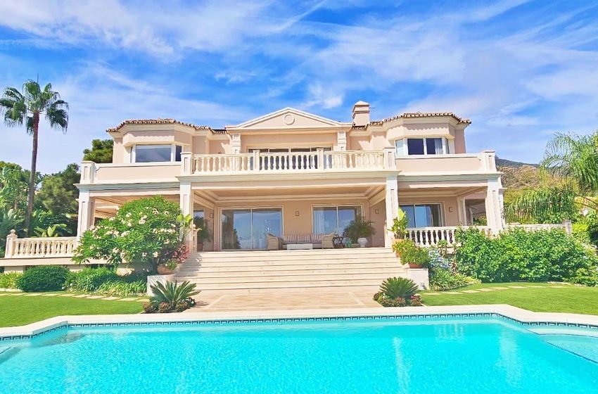 R4423810-Villa-For-Sale-Sierra-Blanca-Detached-6-Beds-1329-Built