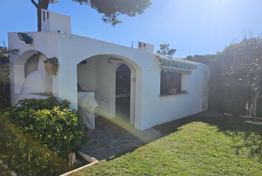 R4648006-Villa-For-Sale-Calahonda-Detached-4-Beds-82-Built-17