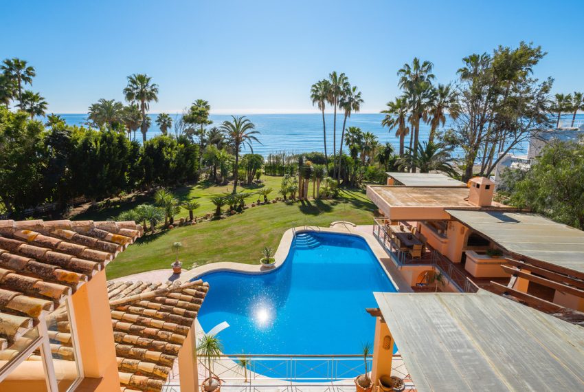 R4674448-Villa-For-Sale-Estepona-Detached-8-Beds-1013-Built-16