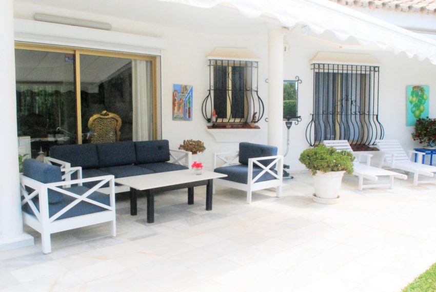 R4726147-Villa-For-Sale-Las-Chapas-Detached-5-Beds-352-Built-2