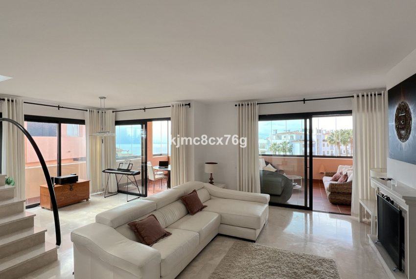 R4748164-Apartment-For-Sale-Calahonda-Penthouse-3-Beds-150-Built-1