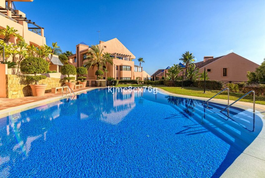 R4748164-Apartment-For-Sale-Calahonda-Penthouse-3-Beds-150-Built