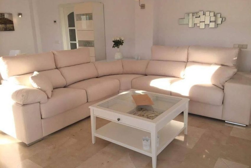 R4752166-Villa-For-Sale-Las-Chapas-Detached-2-Beds-203-Built-8