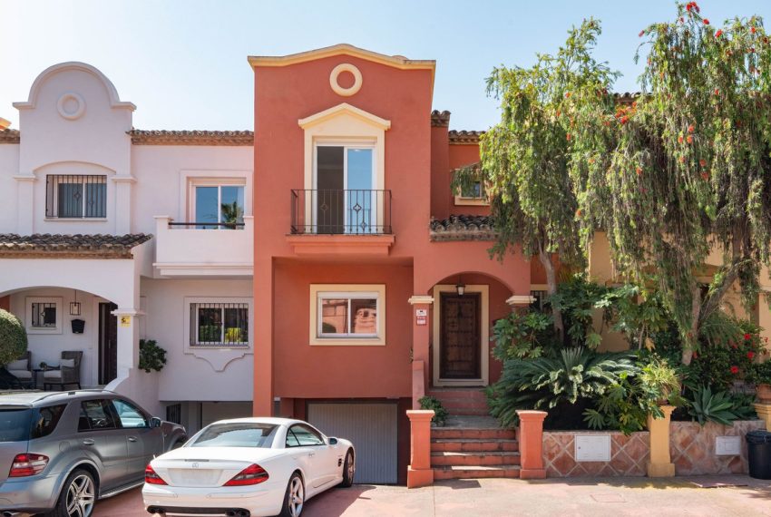 R4752229-Townhouse-For-Sale-Puerto-Banus-Terraced-4-Beds-270-Built-1