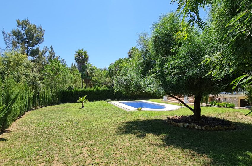 R4765366-Villa-For-Sale-Las-Chapas-Detached-4-Beds-475-Built-3