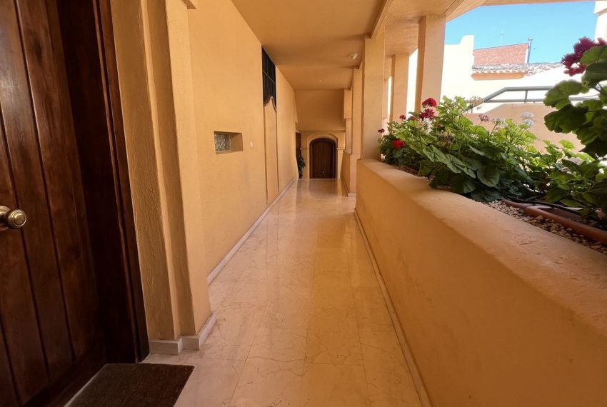 R4797616-Apartment-For-Sale-Elviria-Penthouse-3-Beds-122-Built-6