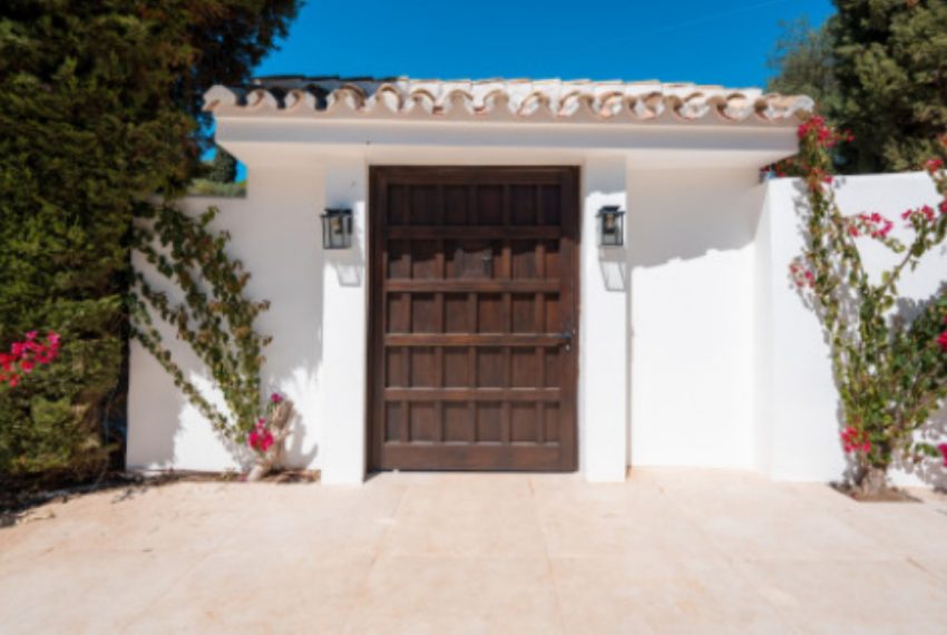 R4801093-Villa-For-Sale-Benahavis-Detached-5-Beds-295-Built-1