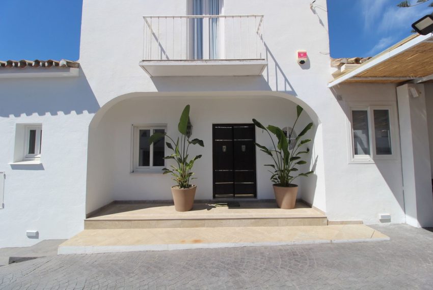 R4803640-Villa-For-Sale-Cancelada-Detached-4-Beds-350-Built-1